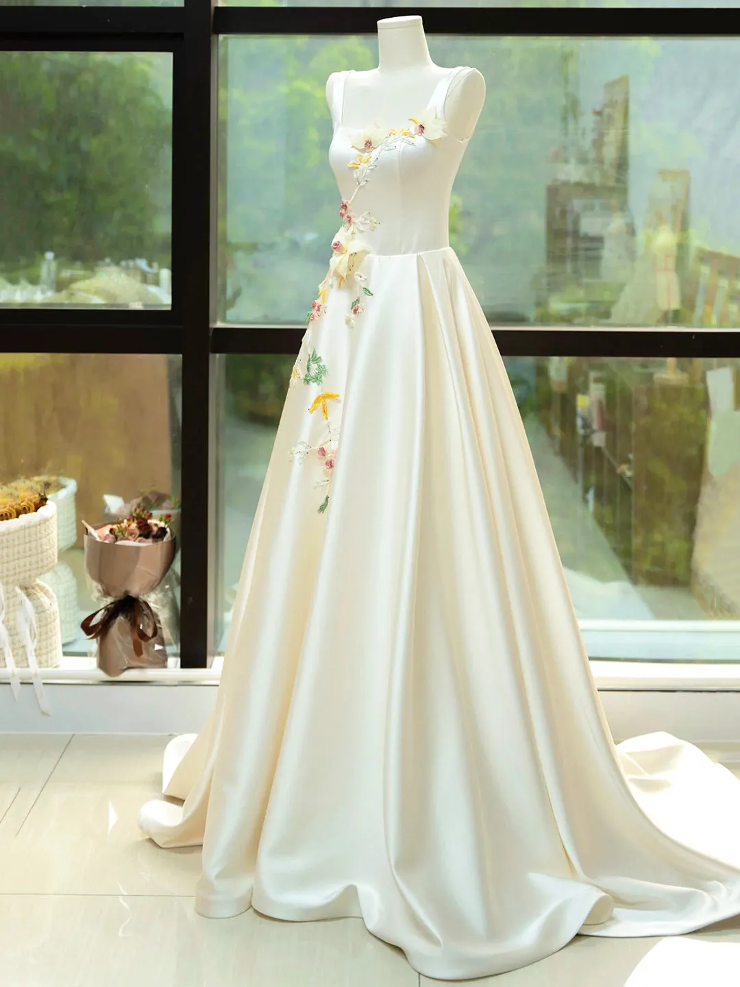 Elegant Satin Floor Length Formal Dress with 3D Flowers Light Champagne A-Line Evening Party Dress