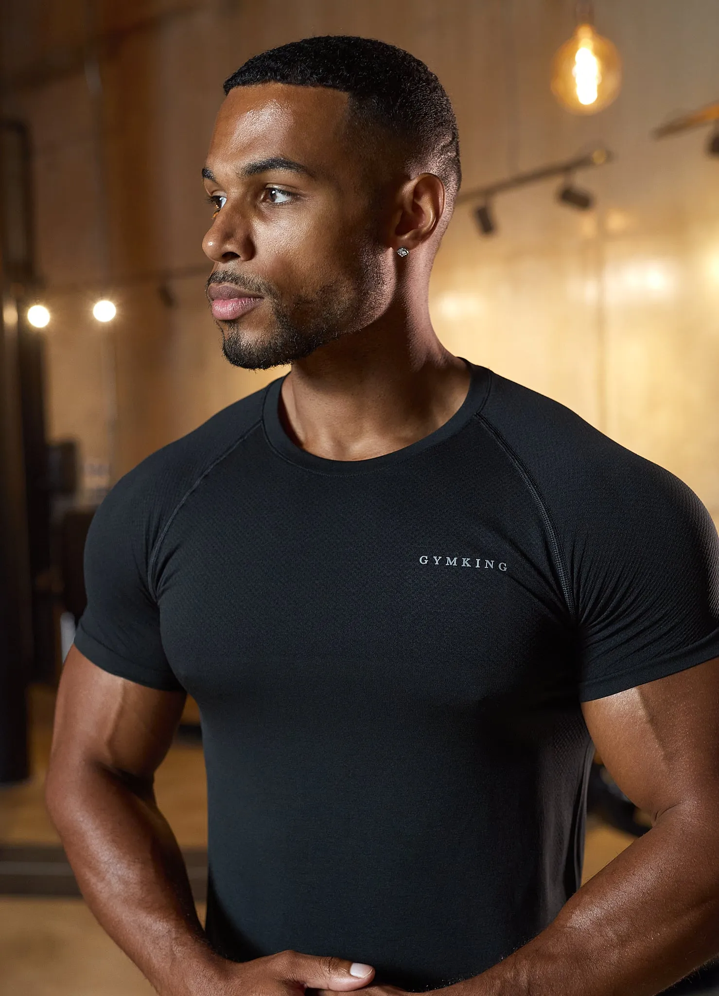 Gym King Seamless Tee - Black