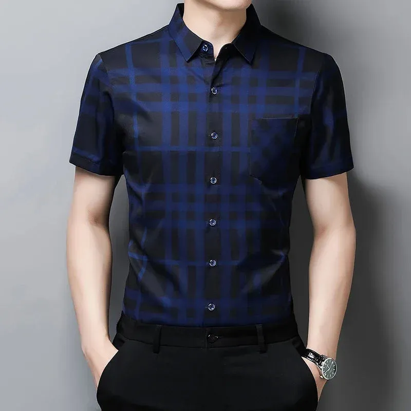 Men's business casual short sleeved shirt Men's plaid shirt