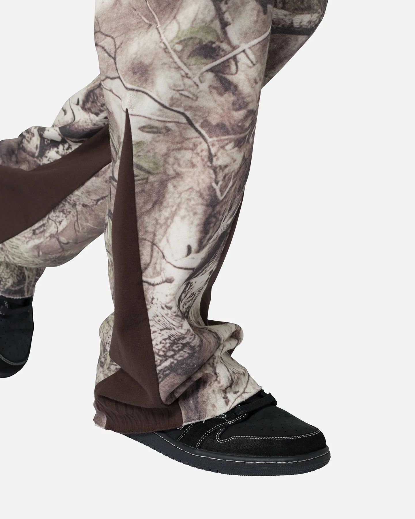 MNML Contrast Bootcut Sweatpants Tree Camo