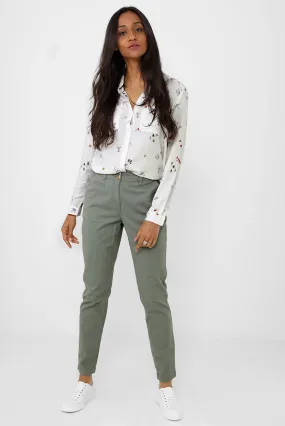 Mom Trousers in Khaki