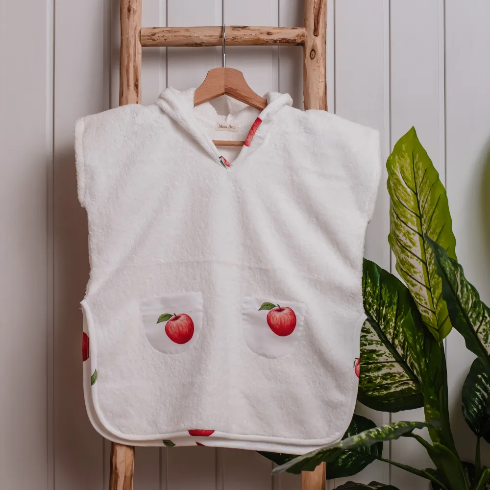 New In Meia Pata Boys Apples Beach Poncho SS25